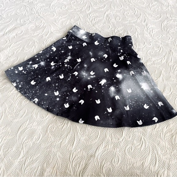 Hot Topic Sailor Moon Luna Skater Skirt - Black Galaxy Print, Size XS - Picture 4 of 5
